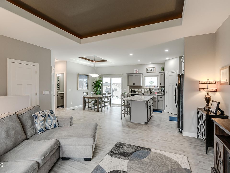 1st image of 707 Walter Way