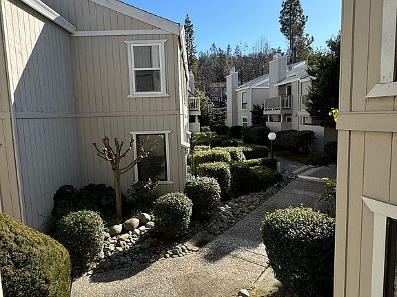 4th image of 727 Mikkelson Dr