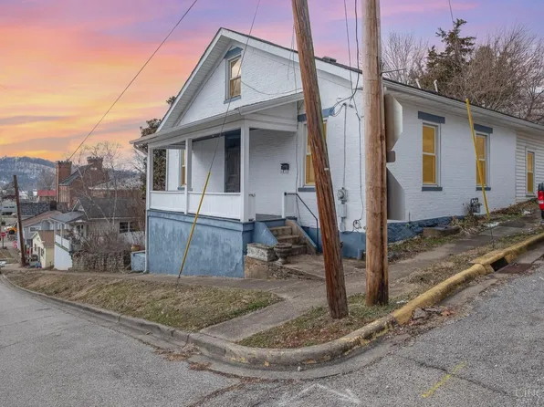 101 N 4th St, Ripley, OH 45167