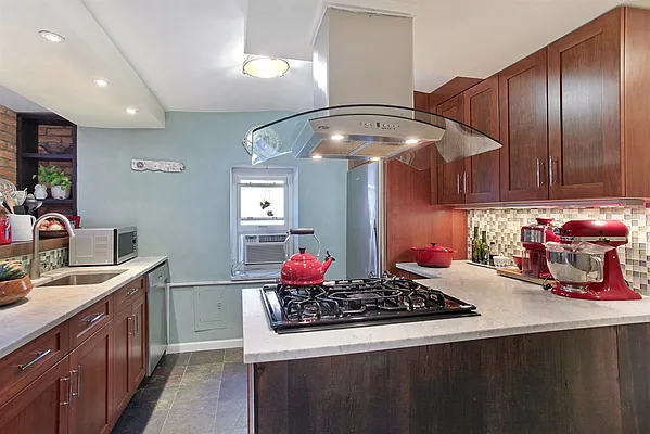 Sold by Corcoran | media 8