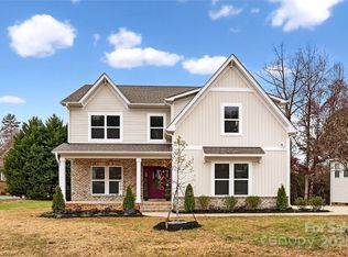 109 Pink Orchard Dr, Mooresville, NC 28115