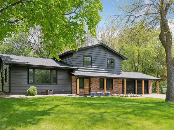 6110 Northwood Rdg, Bloomington, MN 55438