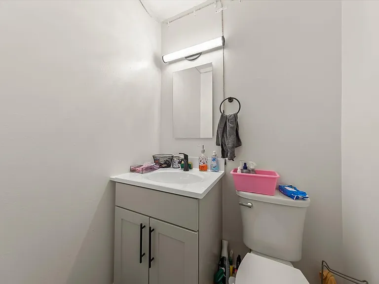 20324 Forest Ave #10 — Photo 2