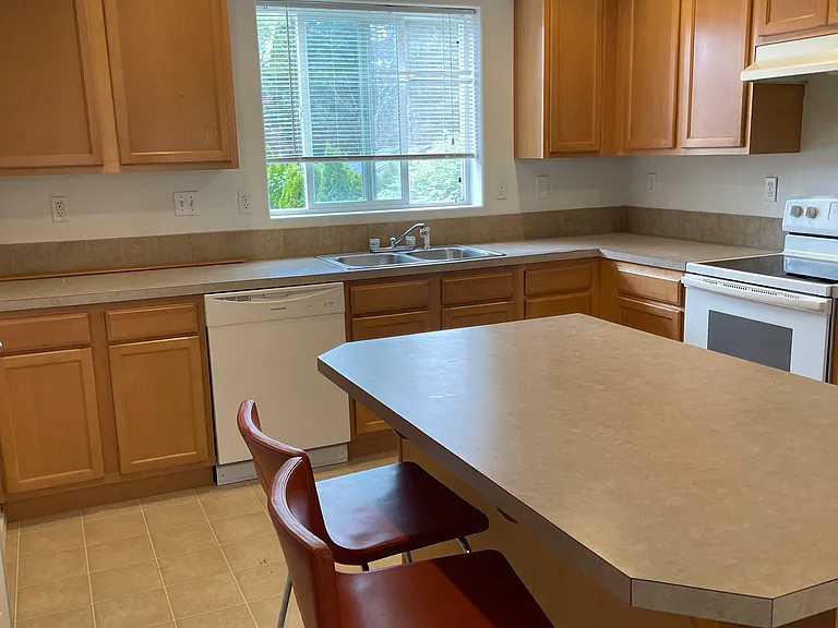 8626 SE Lafayette St #2 — Photo 10