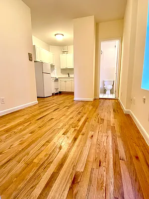 Rented by City & Suburban | media 21