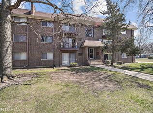 245 Mill Rd #5C, Addison, IL 60101