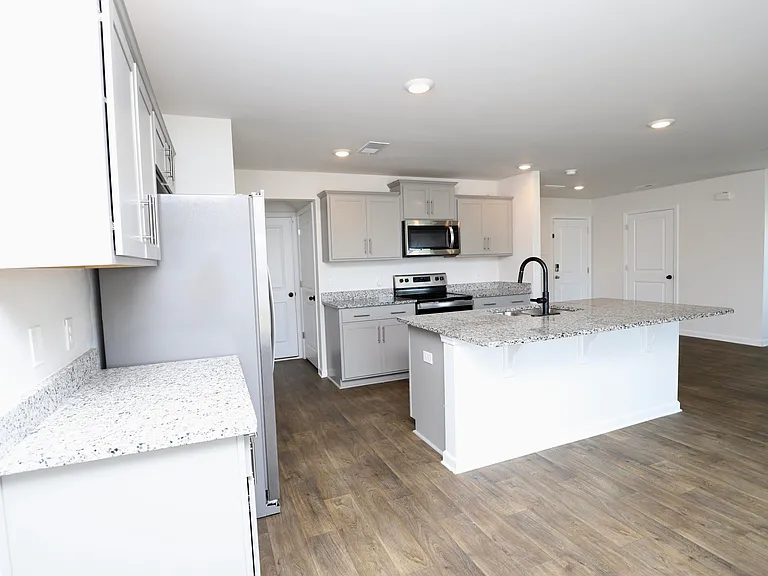 352 Sandbach Rd — Photo 22