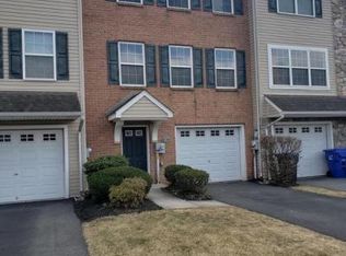 427 Eisenhower Dr, Carlisle, PA 17013
