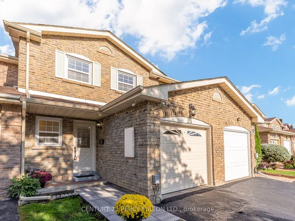 33 Lorna Rae Blvd, Toronto, ON M1V 2C7