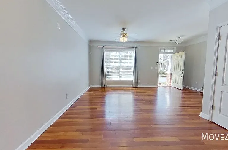 1628 Lela Ave — Photo 5
