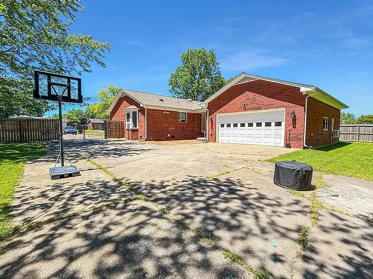 809 Bagwell Blvd — Photo 28