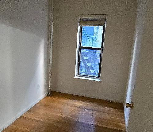 4th image of 229 E 84th St APT 1D