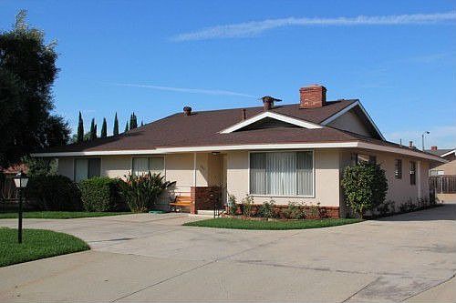1st image of 525 Fernshaw Dr