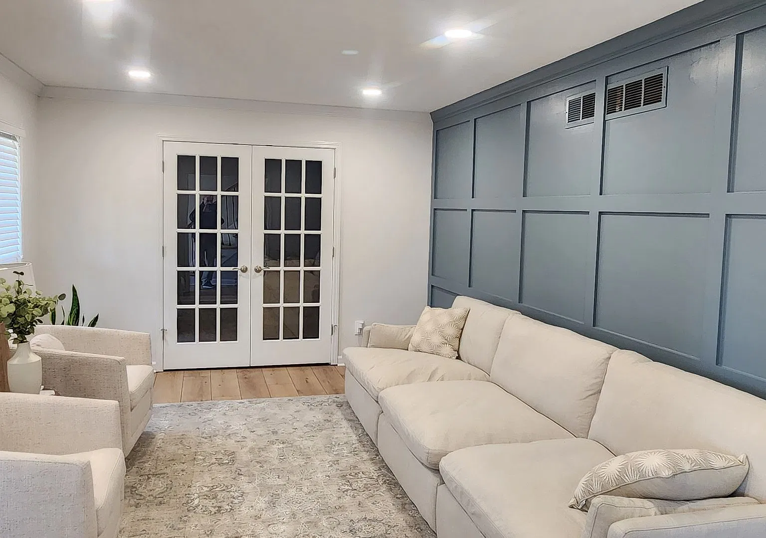 Spacious beautiful home in St Regis Park — Photo 3