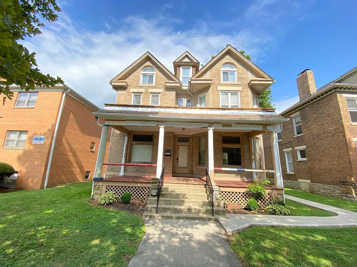 Neil Ave 1470 HHR — Photo 1
