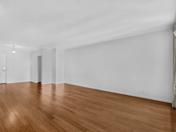 205 3rd Avenue image 4 of 13