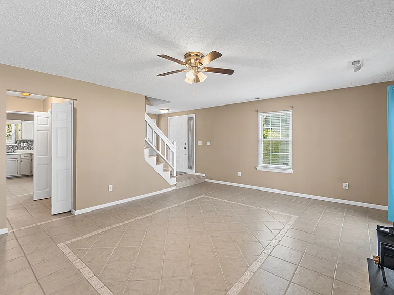 5092 Glenwood Way — Photo 13