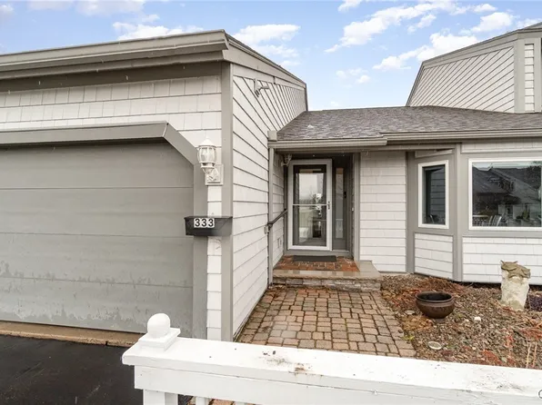 333 Summerhaven Dr N, East Syracuse, NY 13057