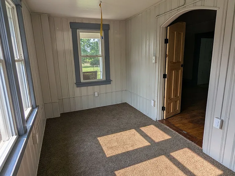 1371 Stark Ave SW — Photo 7