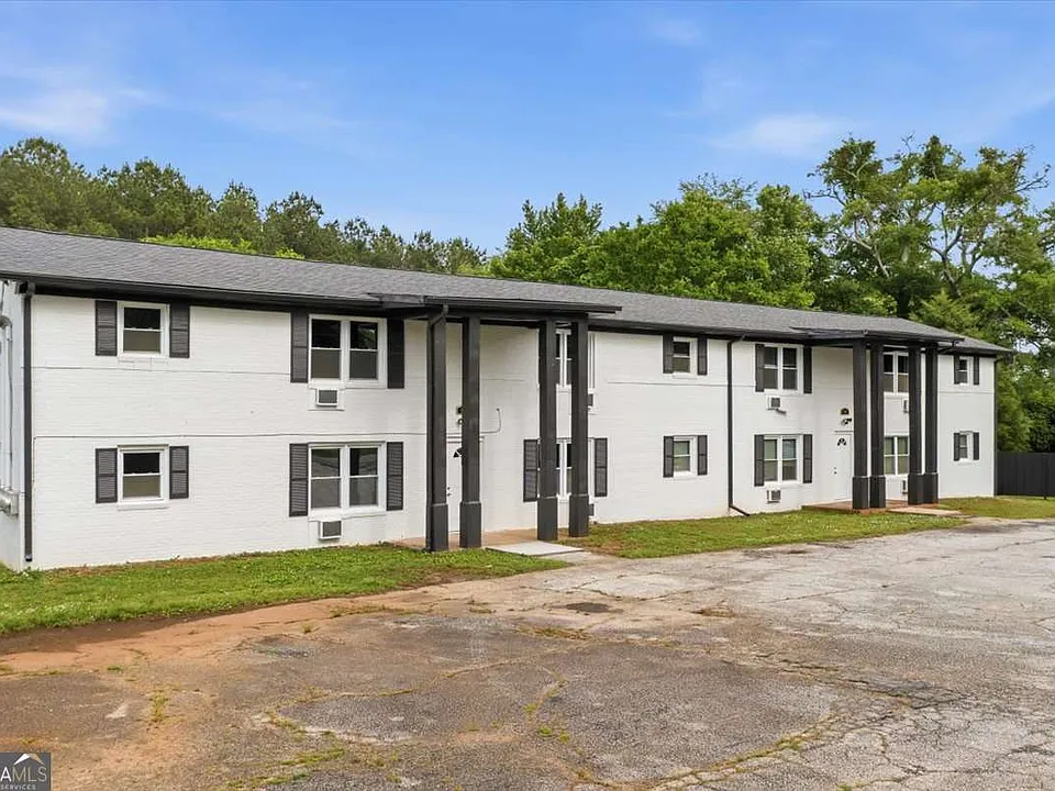 610 N College Dr #8