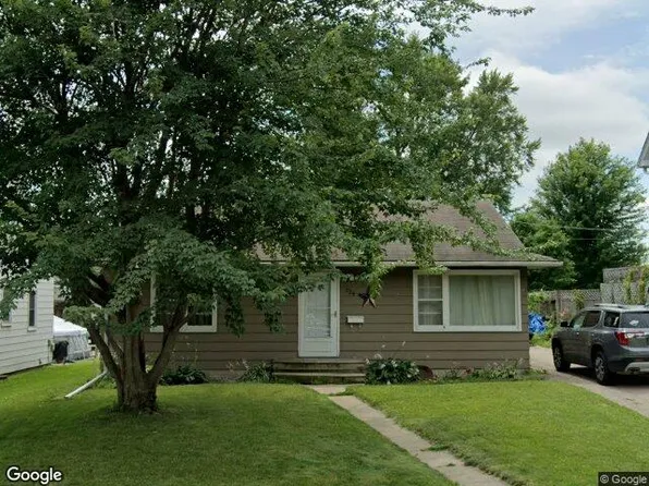 224 9th Ave SE, Waseca, MN 56093