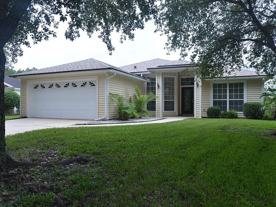 1st image of 12194 Silver Saddle Dr