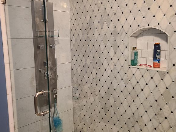 4th image of 4466 W Pine Blvd APT 18E