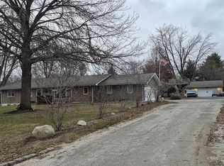 641 Foxtail Ln, Springfield, IL 62707