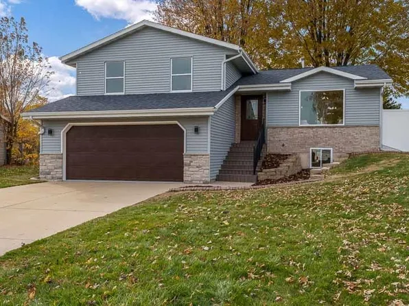 2205 Green Valley Dr, Janesville, WI 53546