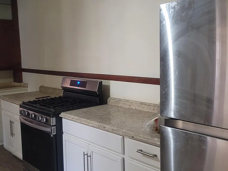 1709 Pine Ave #2 — Photo 7