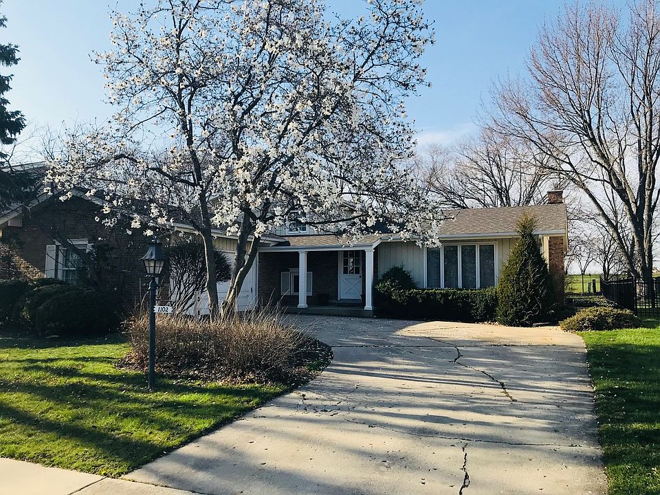 1st image of 1102 W Cypress Dr