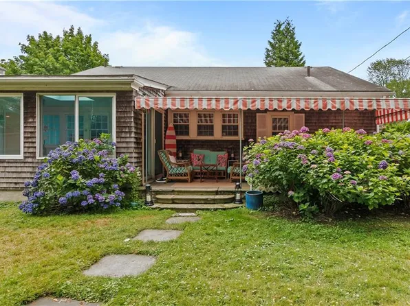 2 Cliff Ave, Newport, RI 02840