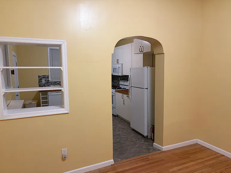 2041 W Tioga St #1 — Photo 8