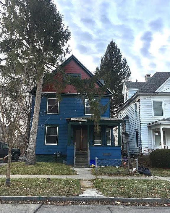 1st image of 318 Garfield Ave