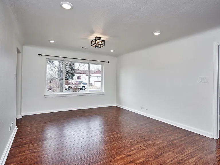 2610 N Cook St — Photo 6