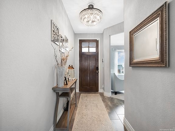 5th image of 6364 Hockley Hill
