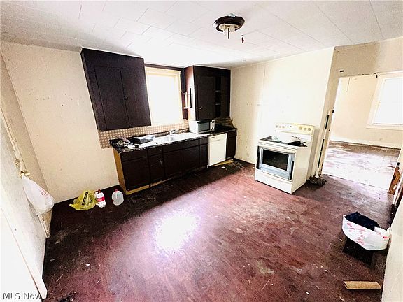5th image of 349-351 Imperial St