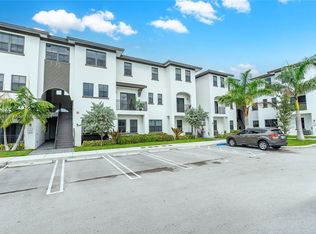15650 SW 136th St #206, Miami, FL 33196