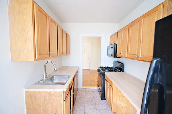 Rented by Compass | media 13