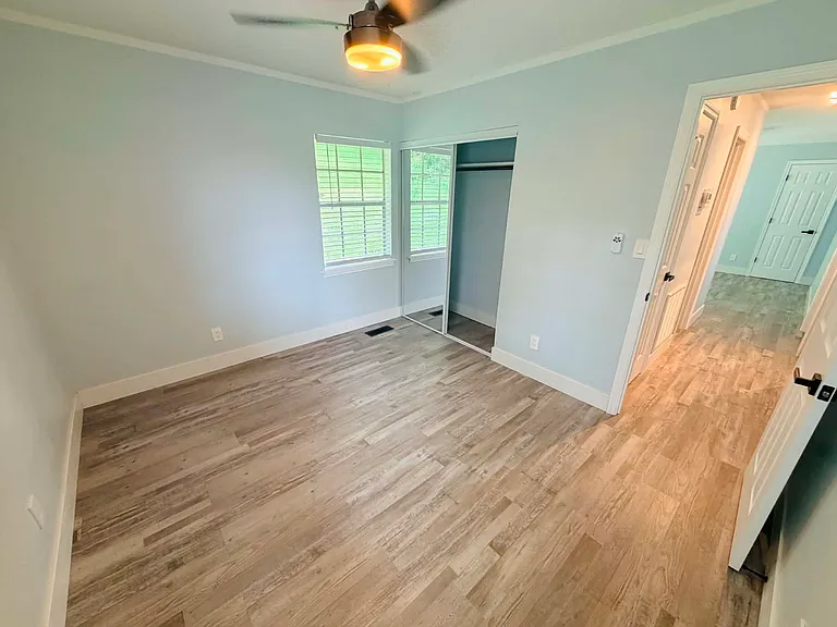 1904 Pearl St — Photo 14