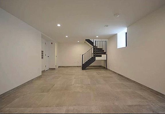 5th image of 314 Covert St #1R
