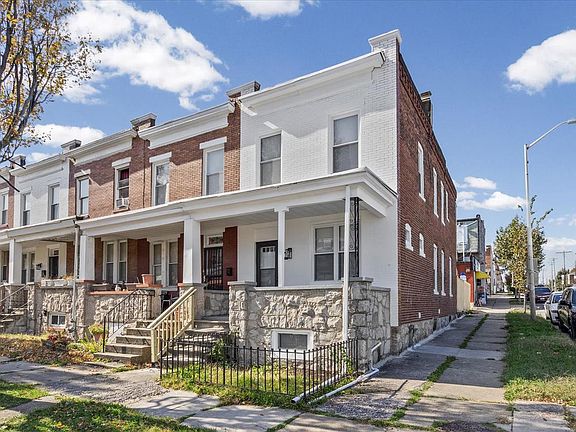 3rd image of 1240 N Ellwood Ave