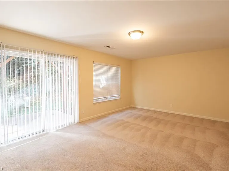 36 Ackland Dr — Photo 4