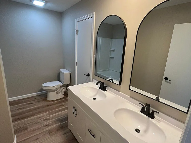 2070 Kingdom Dr — Photo 16