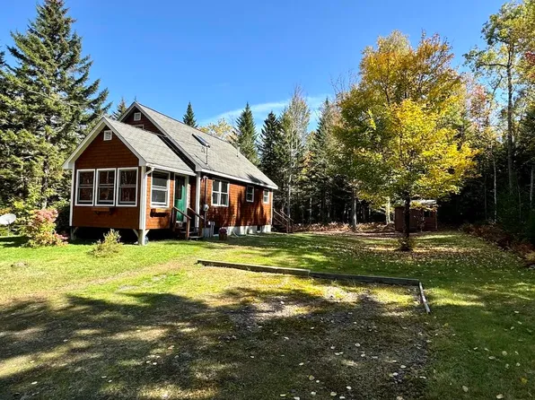 20 Rabbit Lane, Rangeley Plt, ME 04970