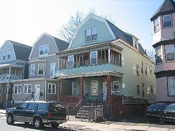 2nd image of 157 N 16th St