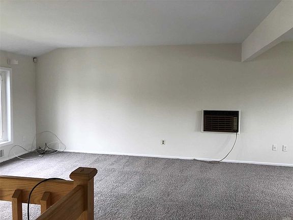 4th image of 82 Thomas St