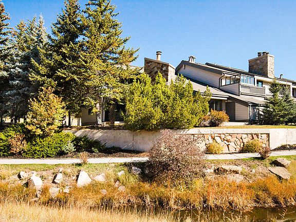 2nd image of 1416 Deer Valley Dr