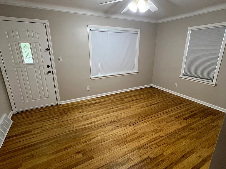 24808 Ross St — Photo 3