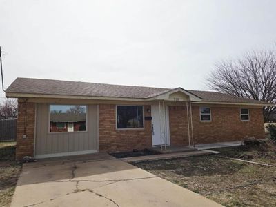 319 W Ash St, Fairview, OK, 73737